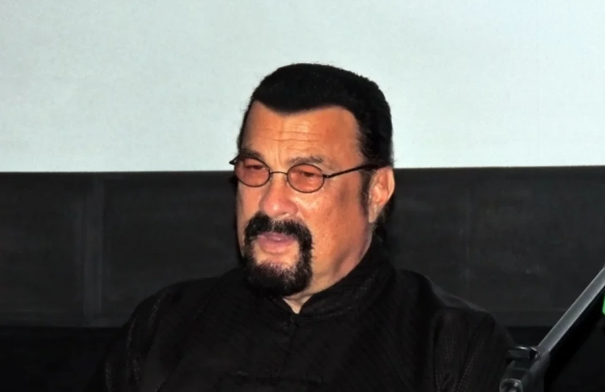 Стивен Сигал собирается в Дагестан