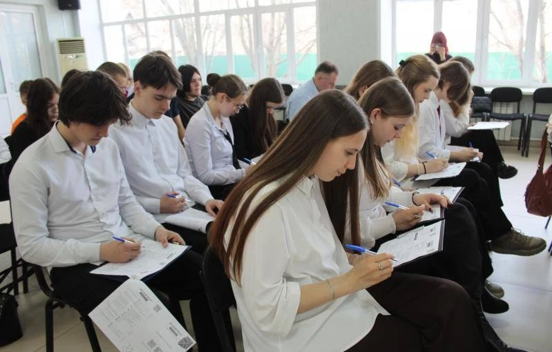 🍏 В Алтайском краевом детском экологическом центре в 7-ой раз состоялся Международный Экологический 