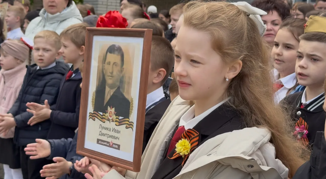 ⭐️🎖️🕊️ТОРЖЕСТВЕННЫЙ ПРАЗДНИК В НАШЕЙ ШКОЛЕ: ДЕНЬ ПОБЕДЫ!  🎆  Сегодня в стенах нашей любимой школы со
