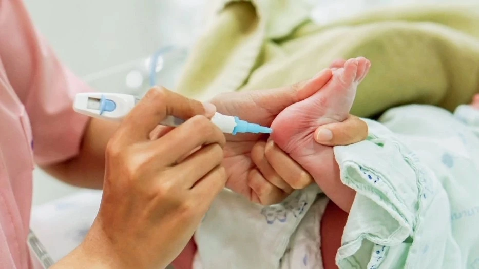 👶 Неонатальный скрининг: забота о здоровье малыша с первых дней 
 
Неонатальный скрининг — это иссл