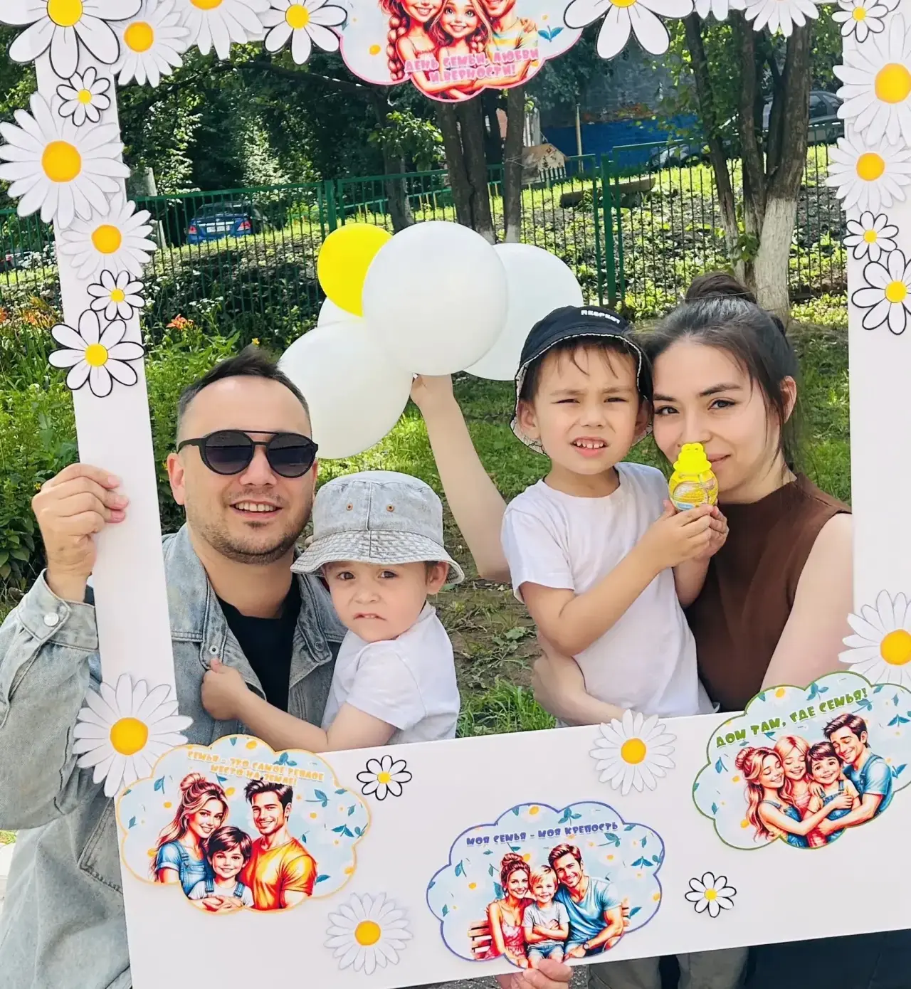 Семейный марафон в детском саду!
      В #cheb_detsad165  прошел удивительный семейный марафон, посв