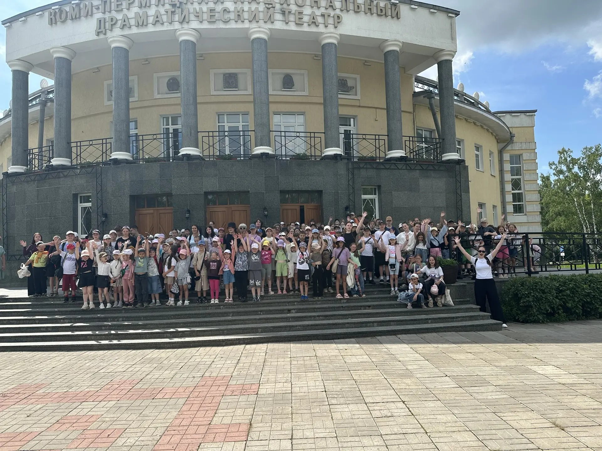 💫«Волшебное путешествие в сказку: летний лагерь на спектакле «Щелкунчик»🔥

💫16 июня ребята Солнеч