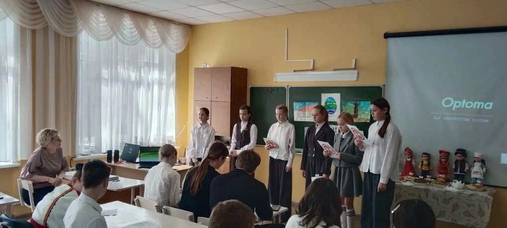 🌍 Единство в многообразии: как 6 «В» изучал традиции Поволжья Сегодня в нашем 6 «В» классе прошла за