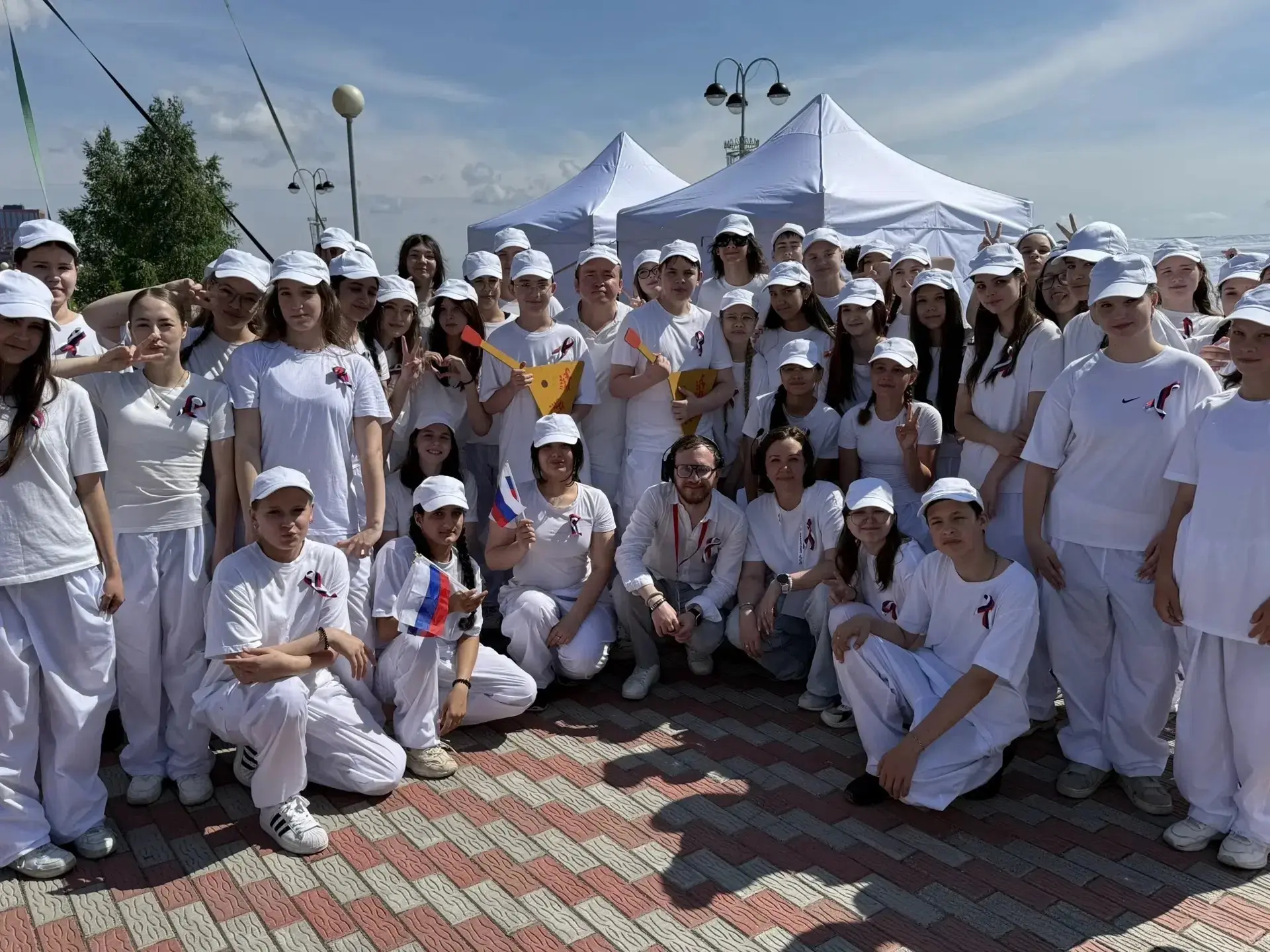 🇷🇺 День России — это мы!
12 июня наша страна отметила главный государственный праздник. 

В этот д