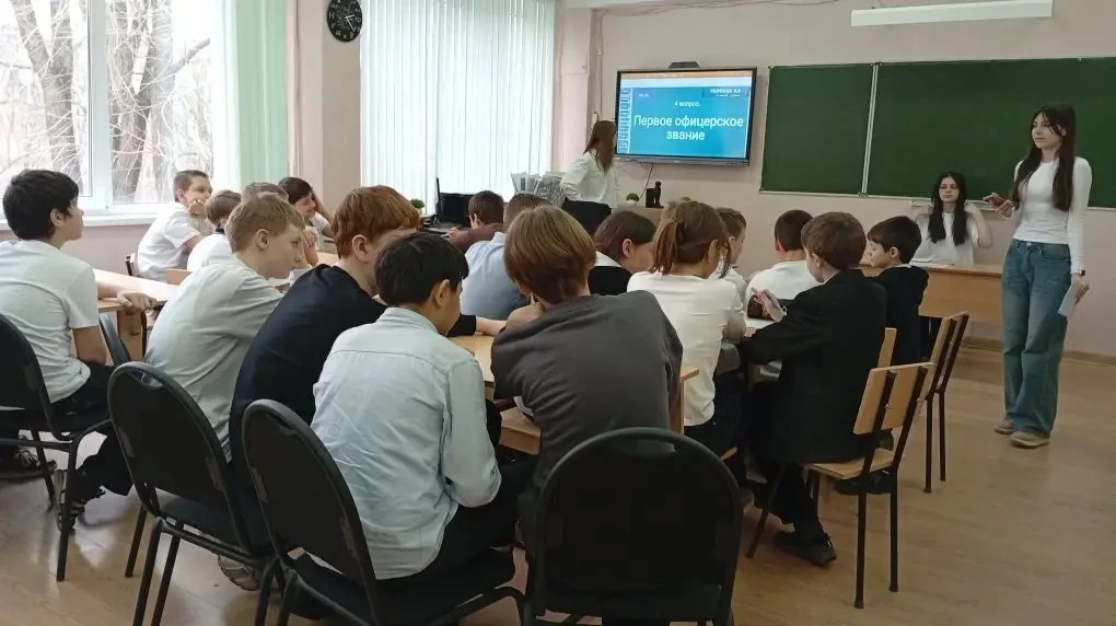 🌟Сегодня в преддверии Дня Защитника Отечества среди 5-6 классов прошла военно-патриотическая игра З