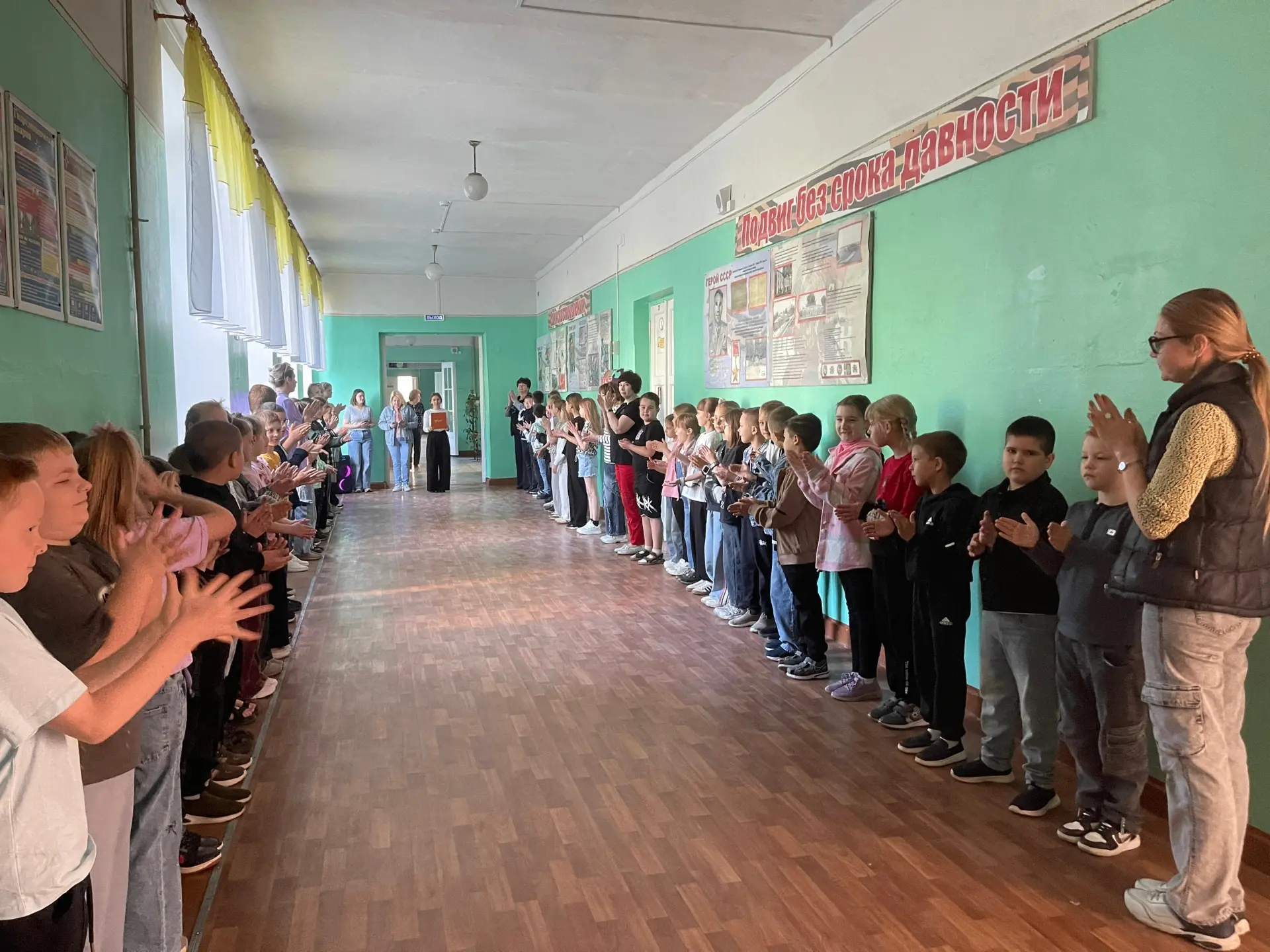 Вчера, 02.06 состоялось торжественное открытие смены в пришкольном лагере "Мегаполис № 16"!
Друзья, 