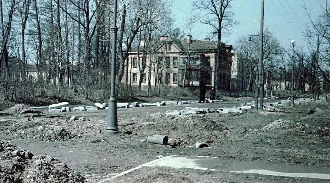 Октябрьский бульвар, перекресток с Леонтьевской улицей, 1955 г.