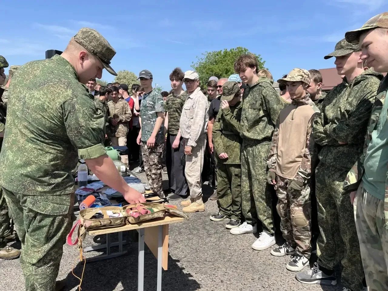 � Допризывники района встретились на военно-патриотических сборах   Старшеклассники всех школ Кавказ
