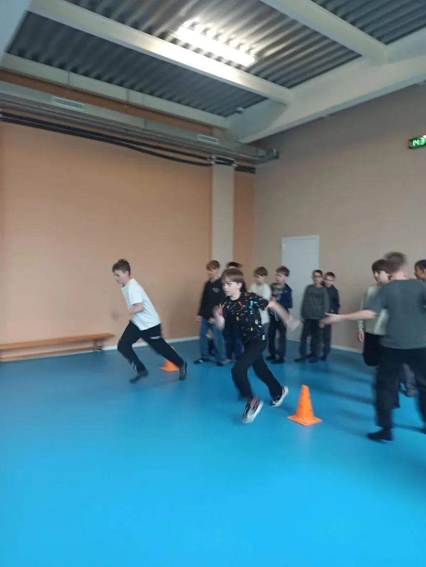 🏫 Школьная неделя завершилась ярким выездом в ДЗК «Абзаково»! 🏕️  Учебная неделя для ребят завершила