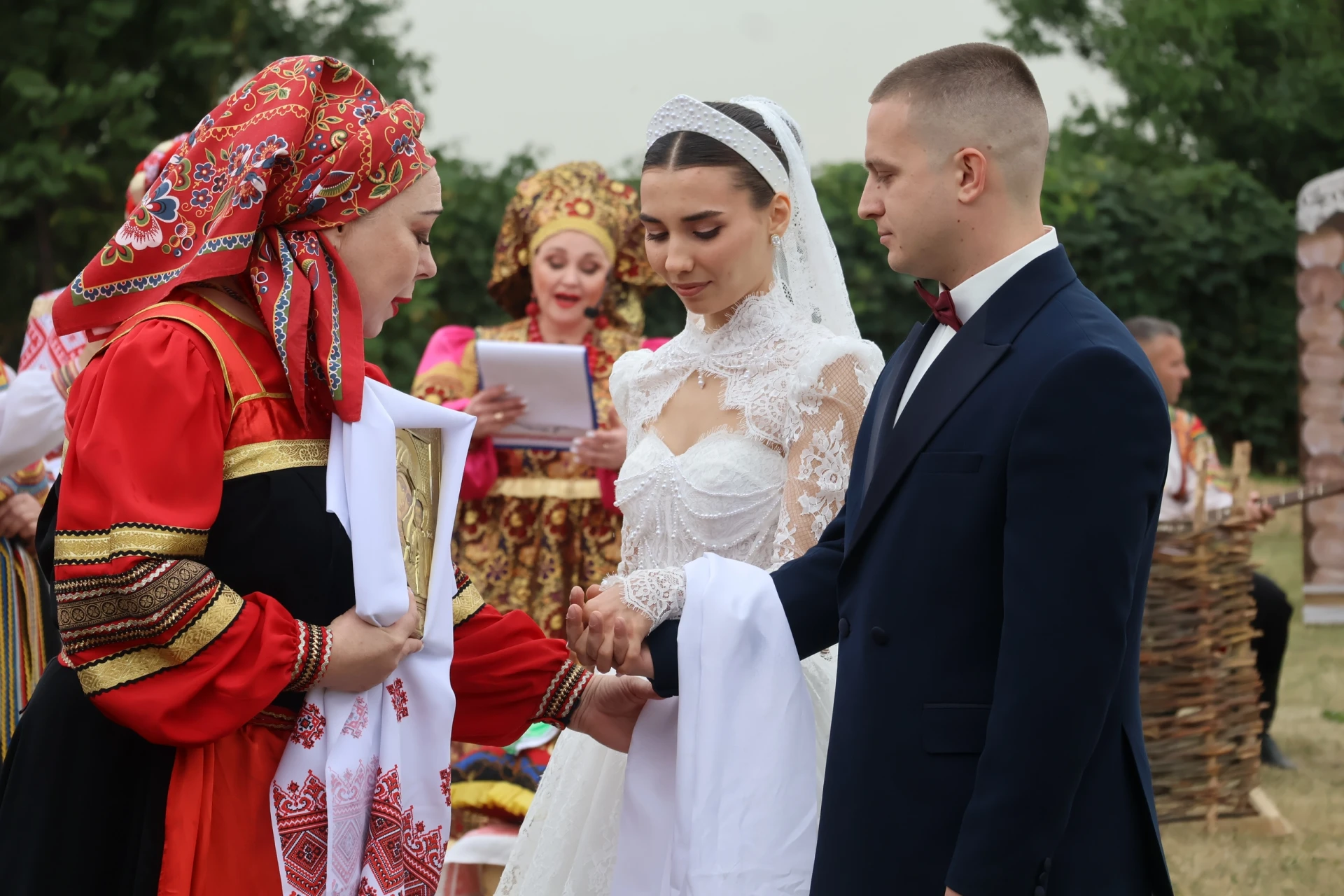 Свадьба по-русски: праздник свадебных традиций