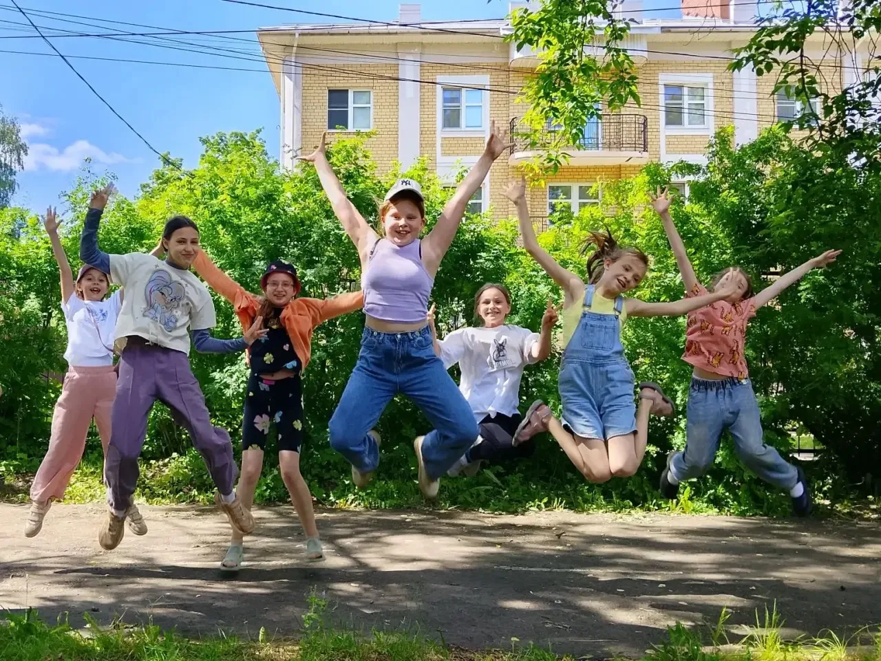 Пятница в «Солнцевороте»: улица Сказочная, спектакль и море движения 🎭🌿