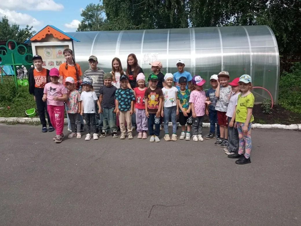 🌱Дети нашего детского сада принимали гостей школьного отряда "Кока-кола". Школьники  пришли на экск