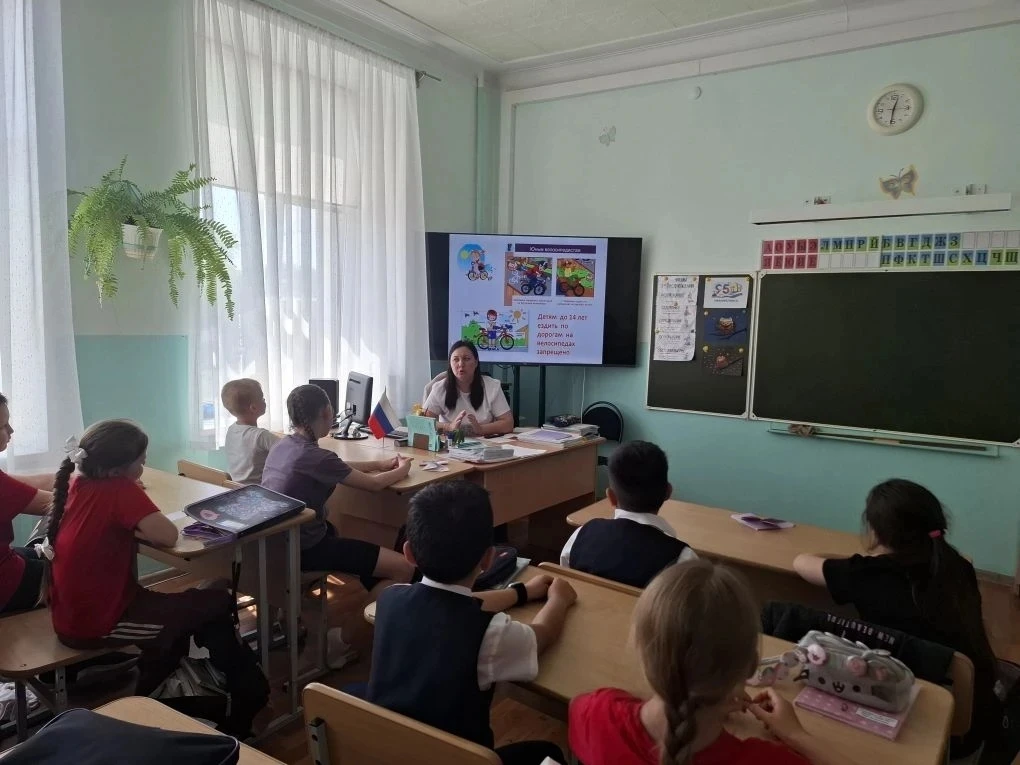 В преддверии летних каникул среди обучающихся были проведены профилактические мероприятия, направлен