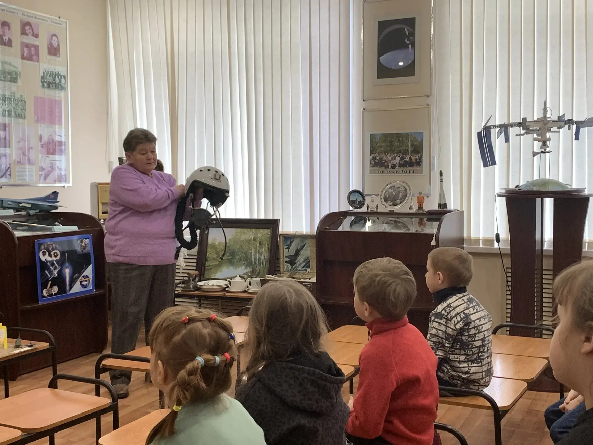 🛰️Воспитанники группы «Солнышко» ЦРР - детский сад №41 р.п. Петровское посетили музей космонавтики в