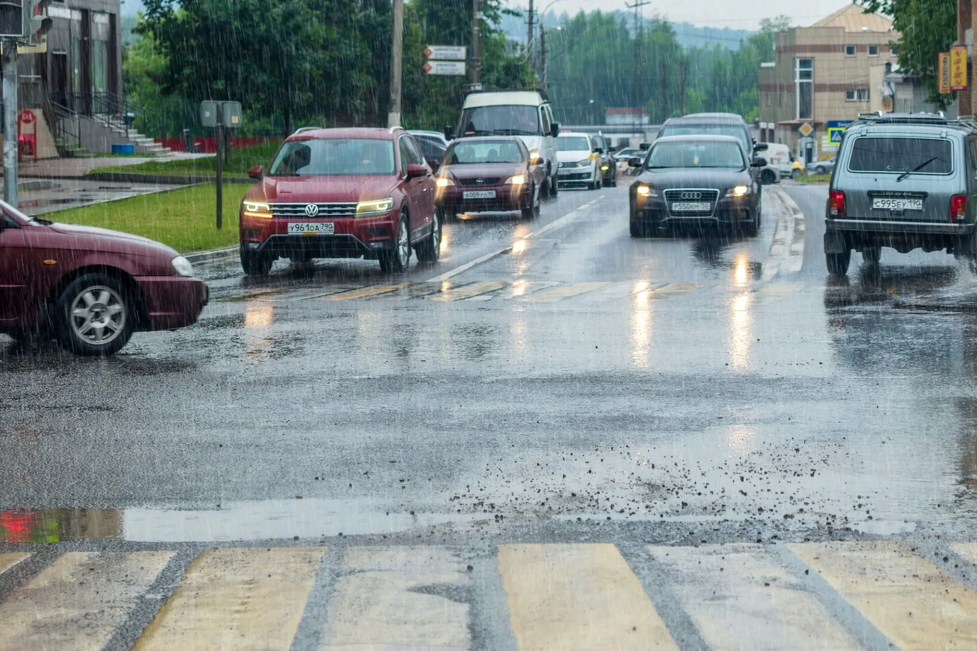 ⛈️ МЧС: 5 сентября в Подмосковье ожидаются сильные дожди, грозы и ветер