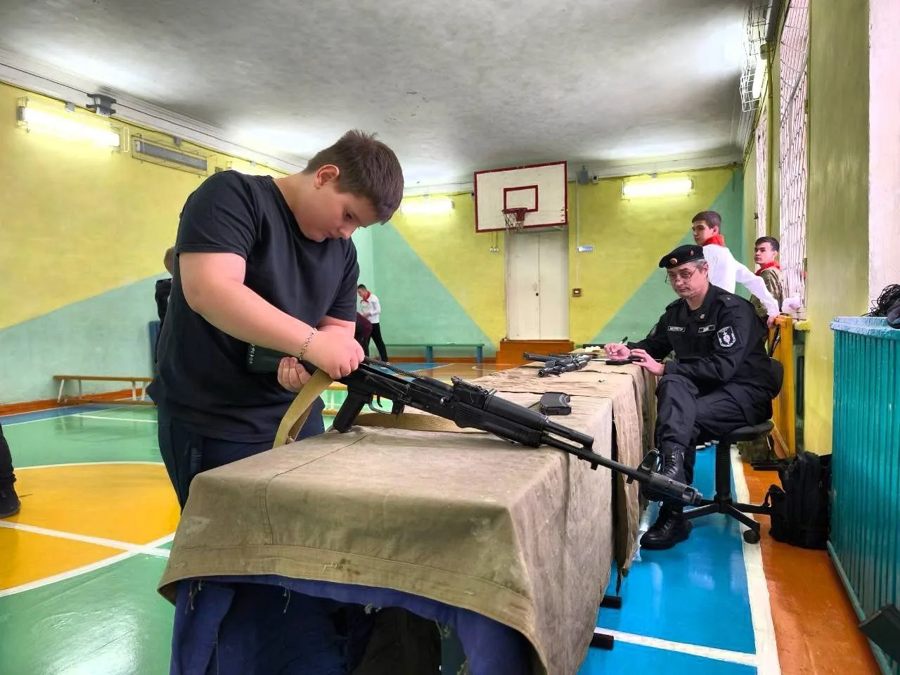 28.02.2026 года на базе МБОУ СОШ 19 проходили 11 межрегиональные военно-патриотические сборы посвяще