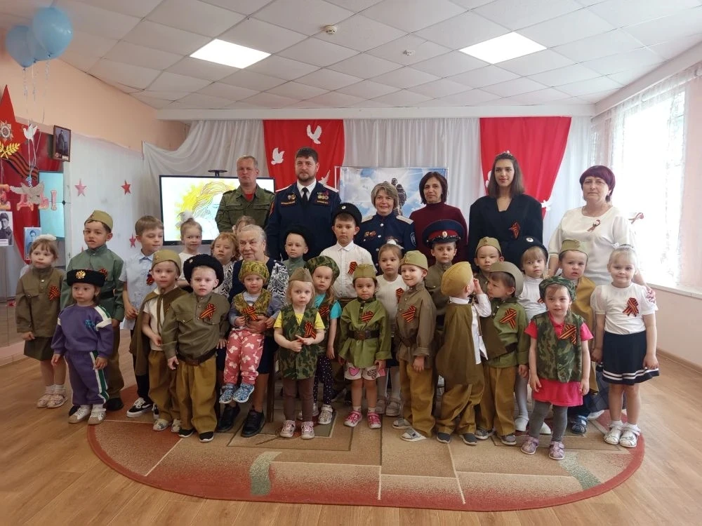 Сегодня день особенный у нас,
