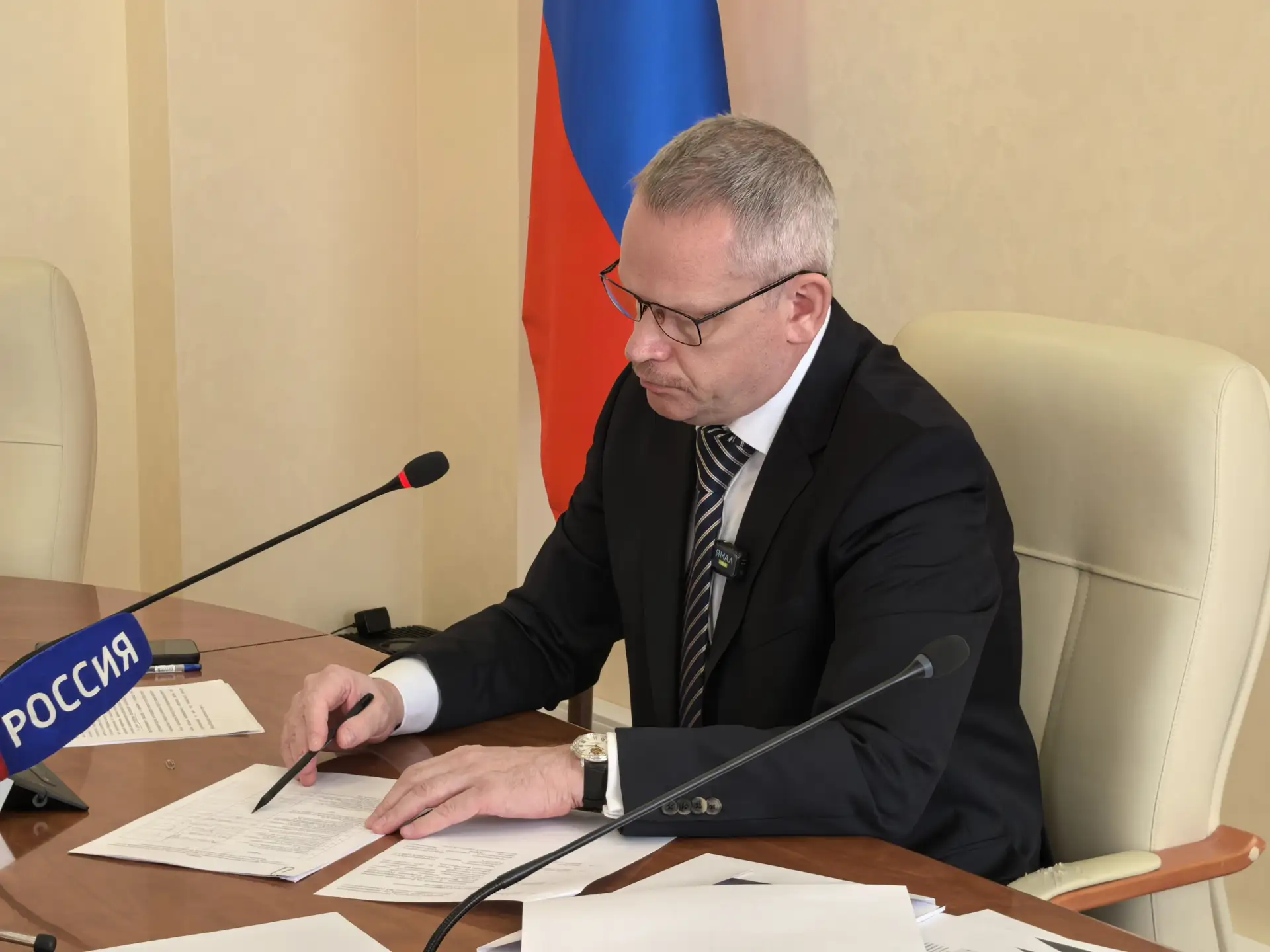 В Избиркоме Ямала прошла жеребьевка по распределению бесплатного эфирного времени и печ...