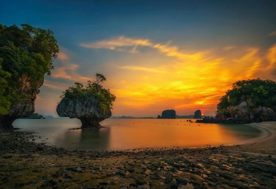 Остров Пакбиа, Таиланд 🇹🇭  🔹 Пакбиа - остров в Таиланде, входящий в состав архипелага Хонг.  На остр