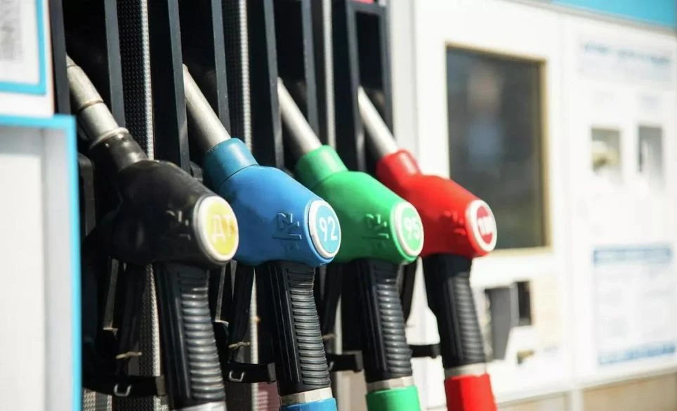 ⛽️ Бензин можно свободно купить на шести заправках в Феодосии.