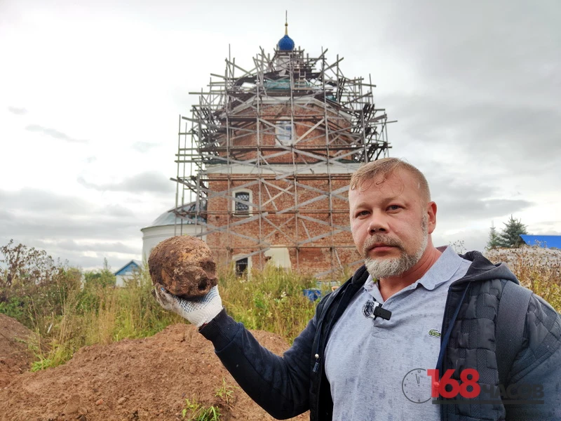 Почему при подготовке площадки у храма в Николо-Мере в кучи земли оказались человечески...