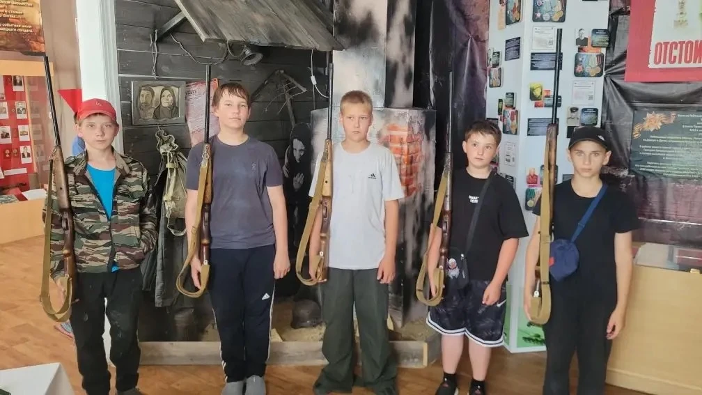 🏛️Наши в музее!🏛️
Воспитанники лагеря первооткрывателей нашей школы посетили Лебяжьевский историко