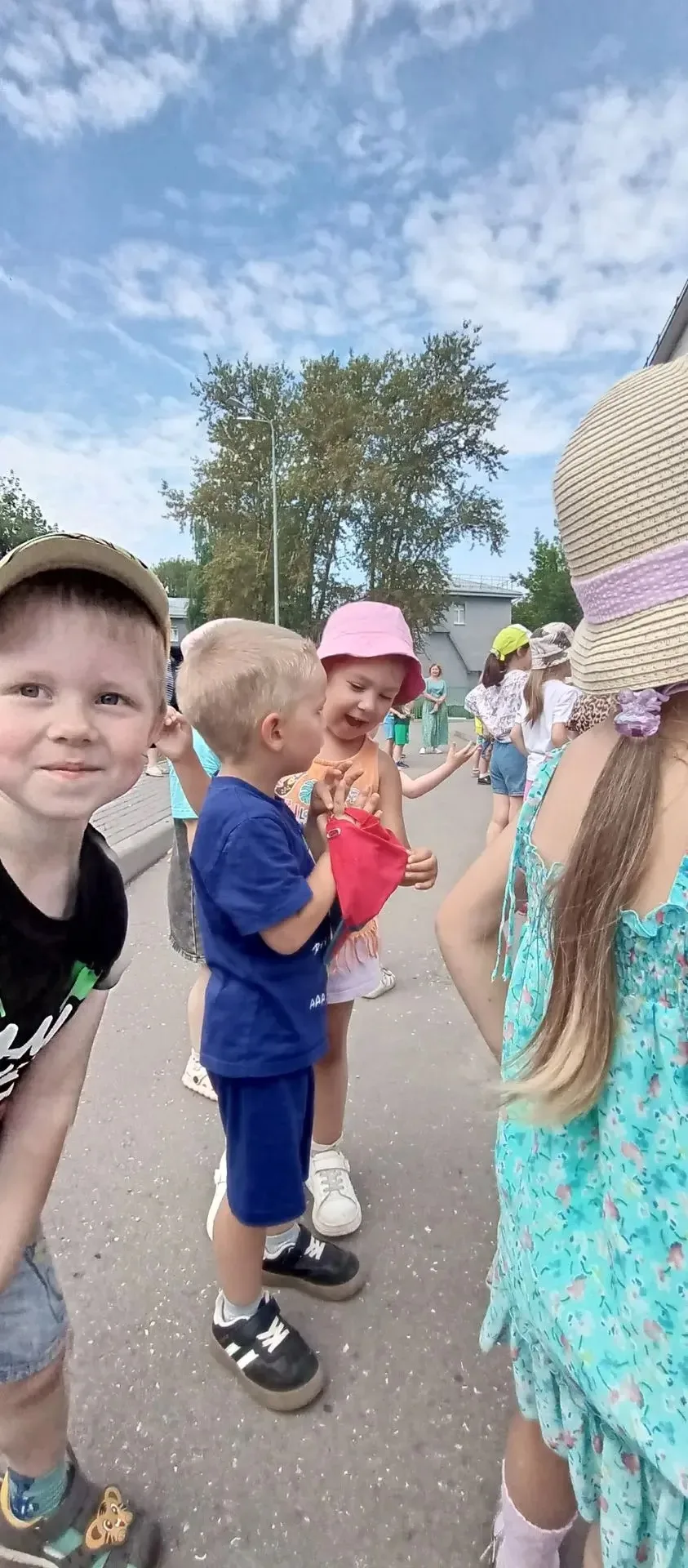 Праздник Семьи, Любови и Верности в нашем саду!