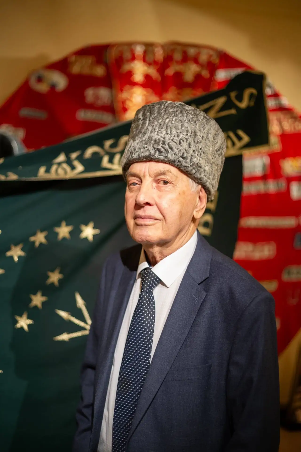 Свой 95-летний юбилей отмечает сегодня наш прославленный художник-модельер Юрий Сташ. Н...