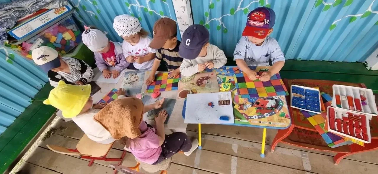 ⛱️Лето — самая долгожданная пора для наших маленьких исследователей. Наша группа «Пчёлки» (дети 2–3 