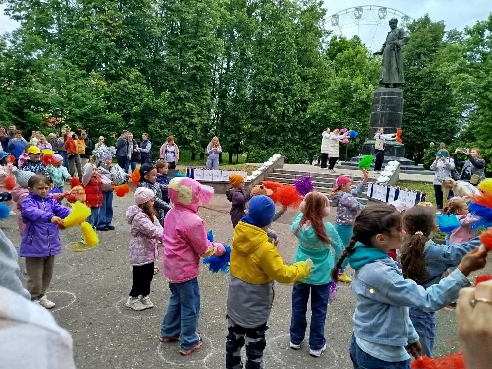 1 июня, в Международный день защиты детей, в городе Иванове прошёл конкурс детского изобразительного