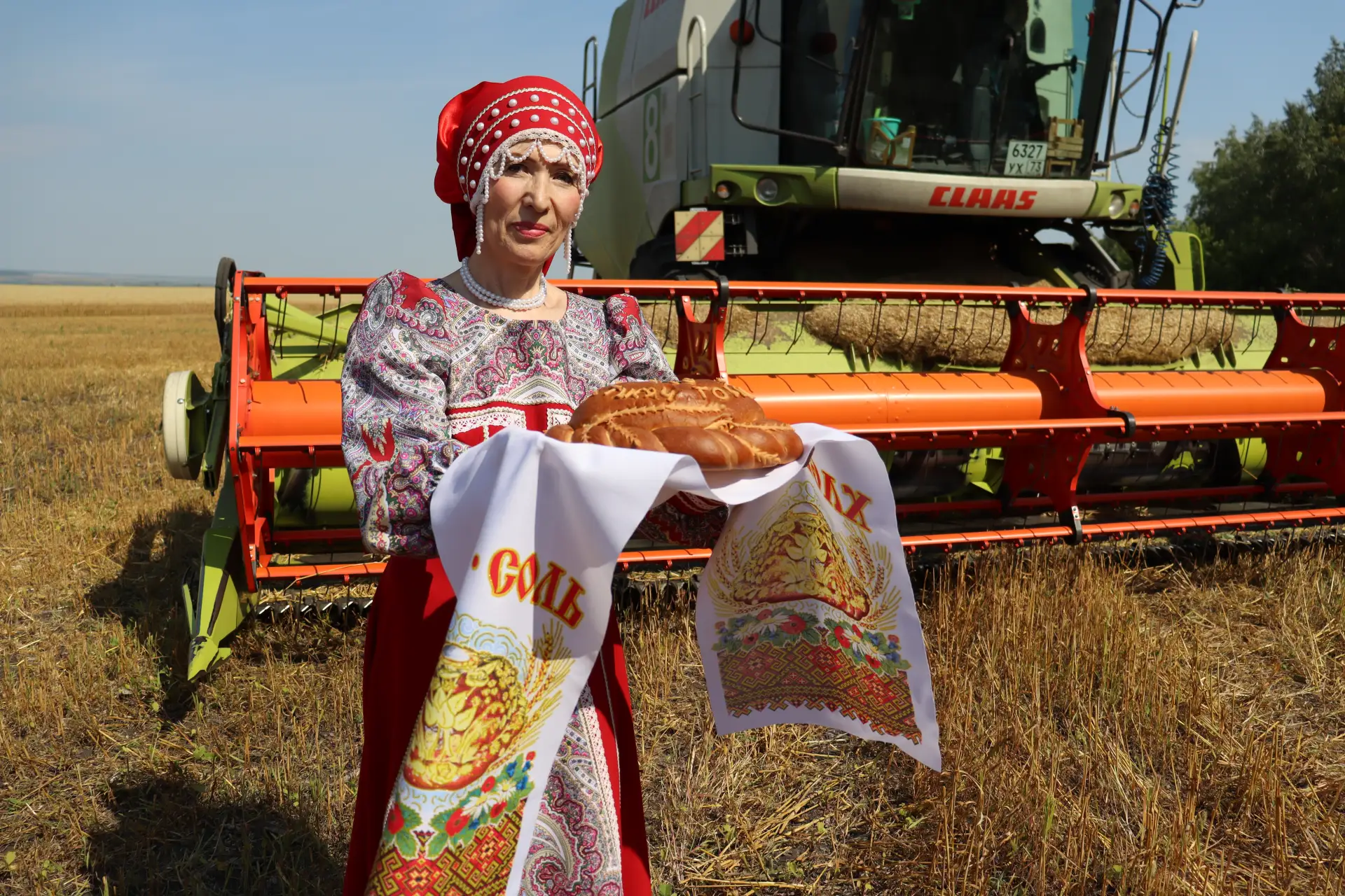 🌾Аграрии района намолотили 100 тысяч тонн зерна
