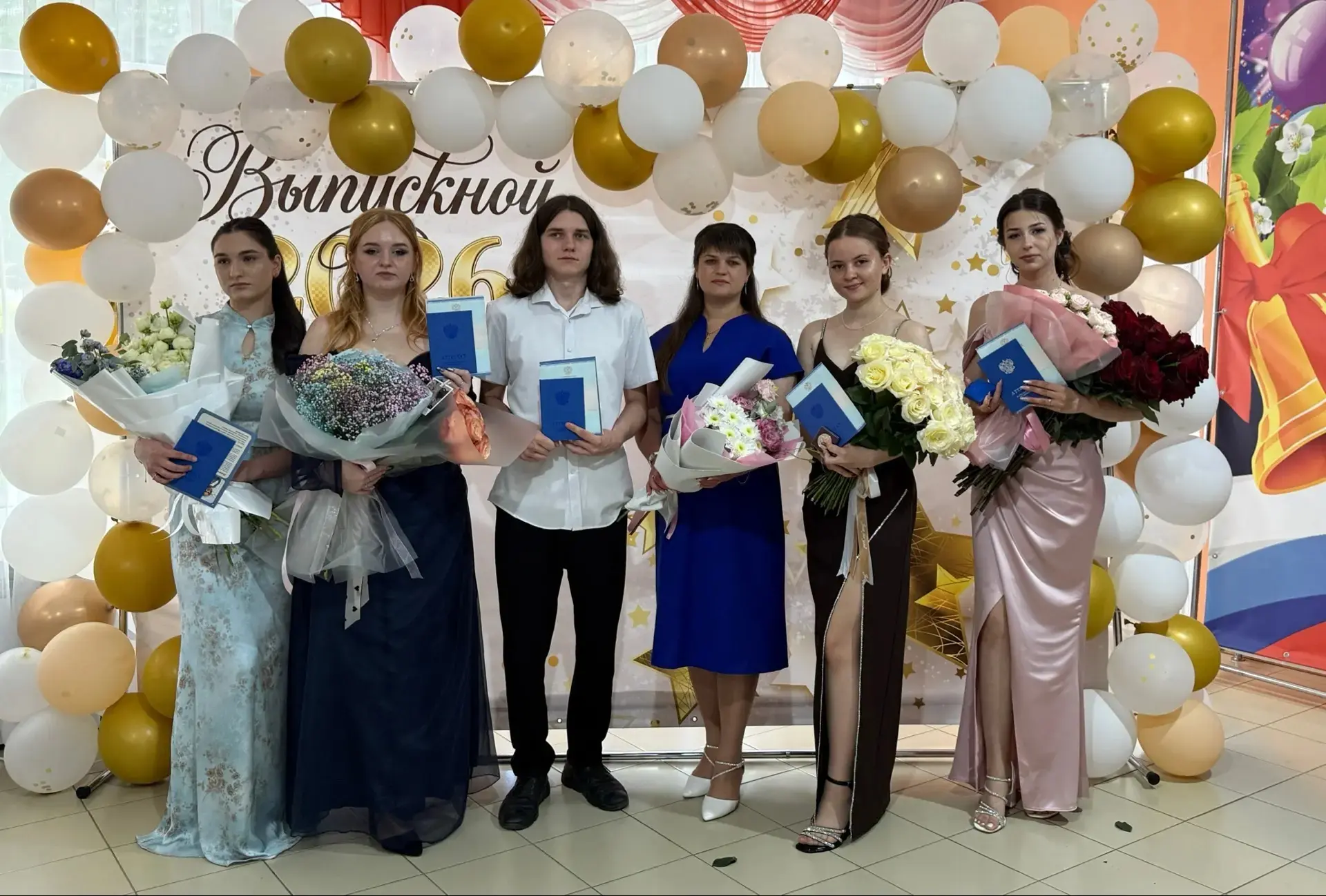 ЗВЕЗДНЫЙ ВЫПУСКНОЙ - 2026!!!

Сегодня в нашем зале состоялась главная премия года — вручение аттеста