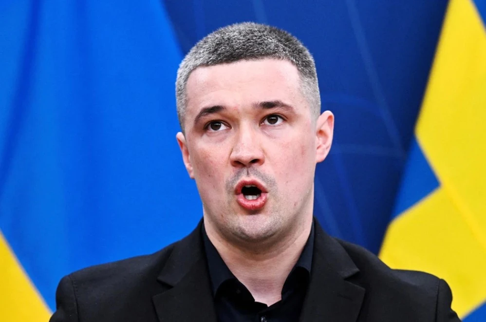 Зеленского ждет расплата: Европа готовит Майдан на Украине после увольнения министра об...