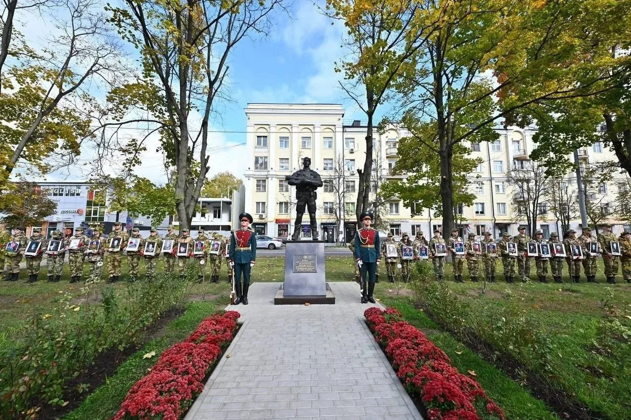 Символ мужества и доблести: в Балашихе увековечили память бойцов спецназа