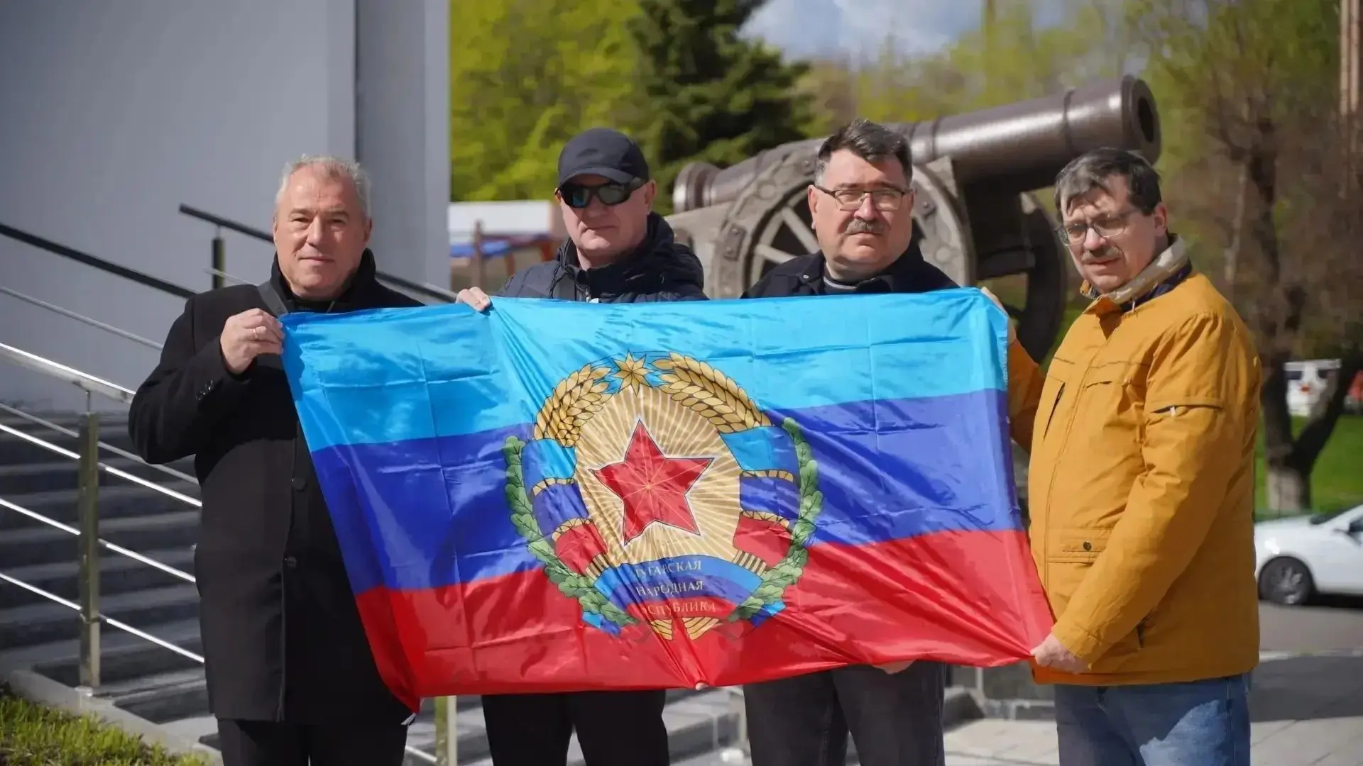 Сегодня отмечается День воссоединения Донецкой и Луганской Народных Республик, Запорожс...