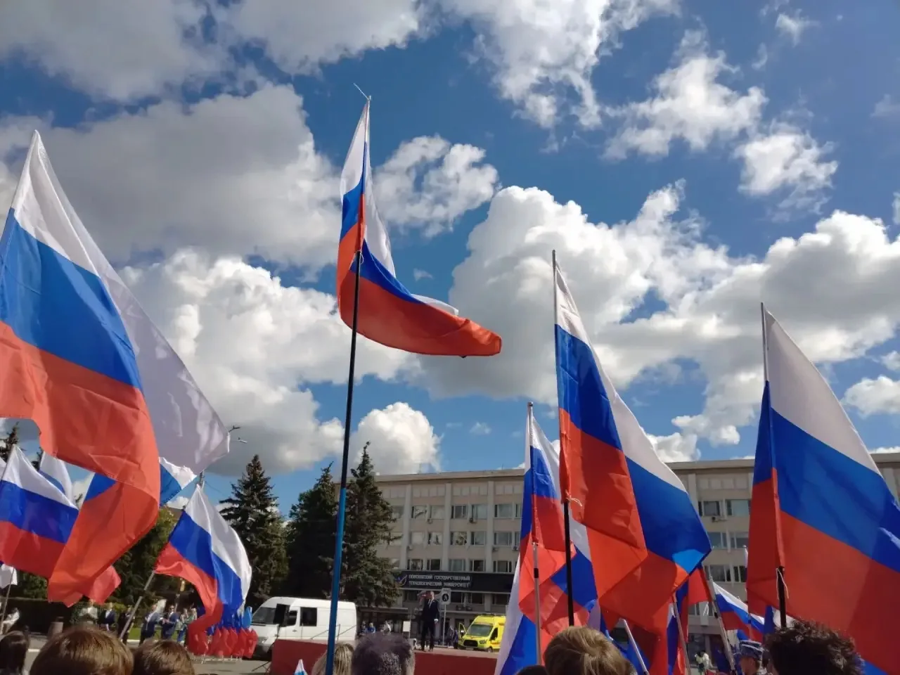 22 августа 2026 года на площади Ленина состоялось торжественное мероприятие, посвящённо...