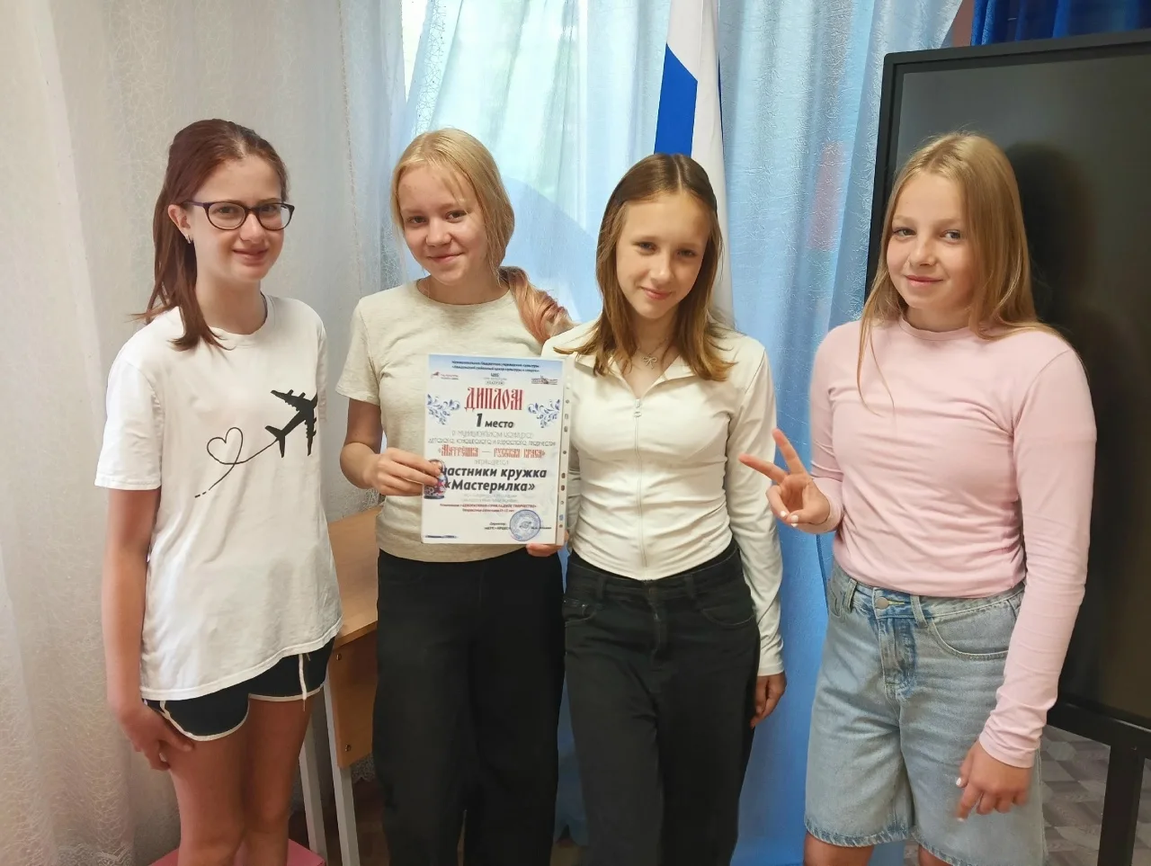 🎉 Наши девочки — лучшие! 🎉

С огромной гордостью сообщаем: наши талантливые ученицы 6–7-х классов 