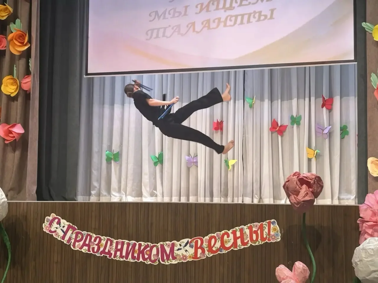 Дорогие ученики, родители и педагоги!  3 и 4 марта наша школа погрузилась в атмосферу творчества и в