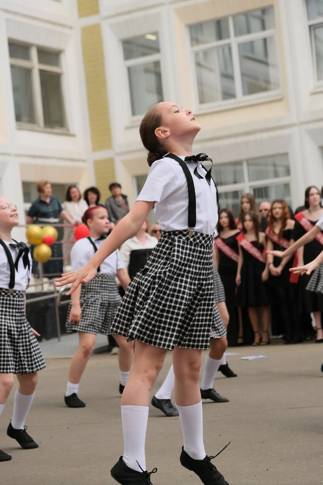 🎓 Последний звонок для 9-х классов: в добрый путь!  Дорогие наши девятиклассники! Сегодня для вас пр