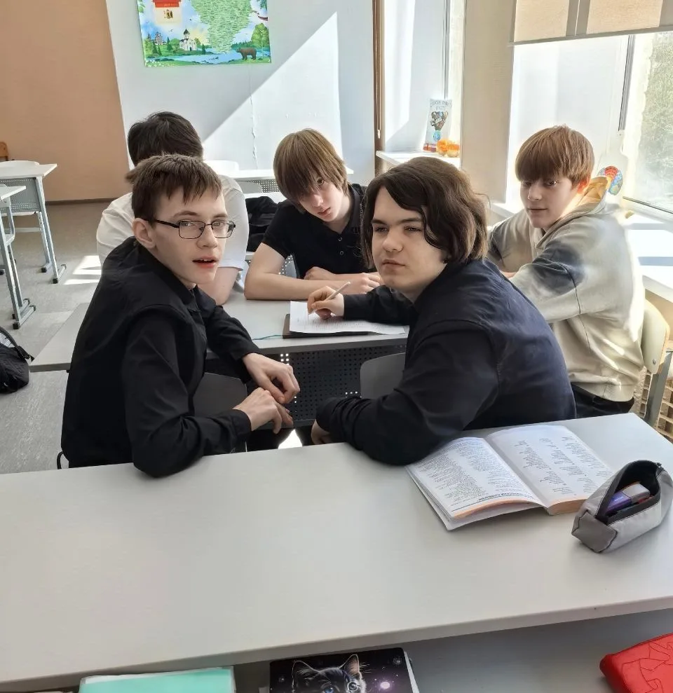 Продолжаем рассказывать про профориентационные мероприятия.  🛠16 апреля учащиеся 8-х кл. ЦО СОШ № 17
