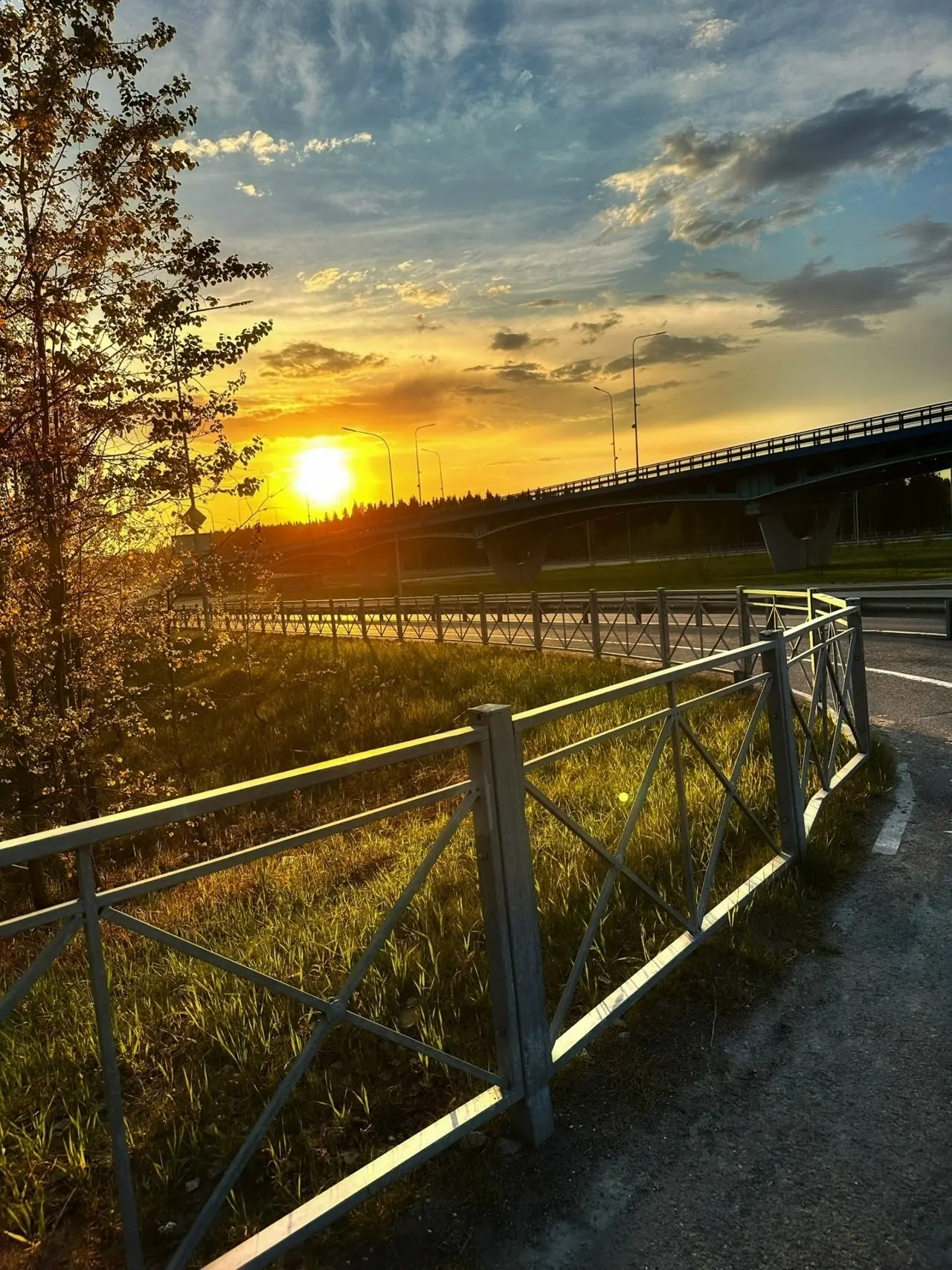 ☀️ Новый день – новые возможности! Наш прекрасный Ханты-Мансийск снова радует нас своей красотой.

�