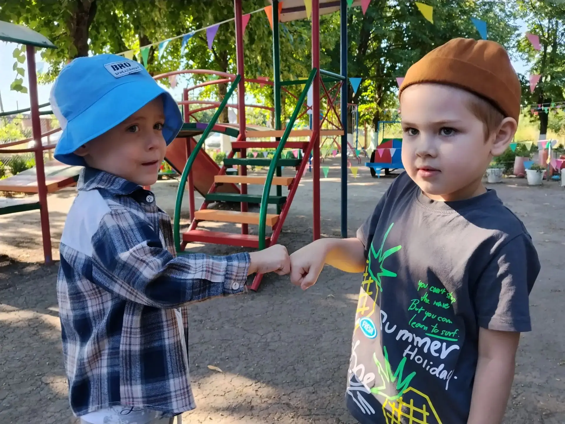🍓 ЯГОДНЫЕ НОВОСТИ: День дружбы в группе «Ягодка»! 

🍓Всем привет от самой дружной и сплочённой ком