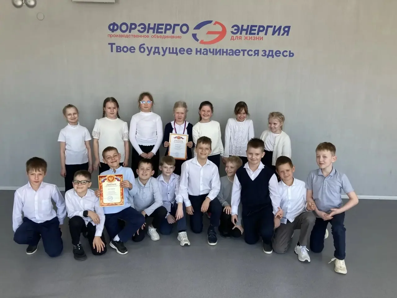 10 марта на школьном стадионе в рамках соревнований Школьного спортивного клуба прошла захватывающая
