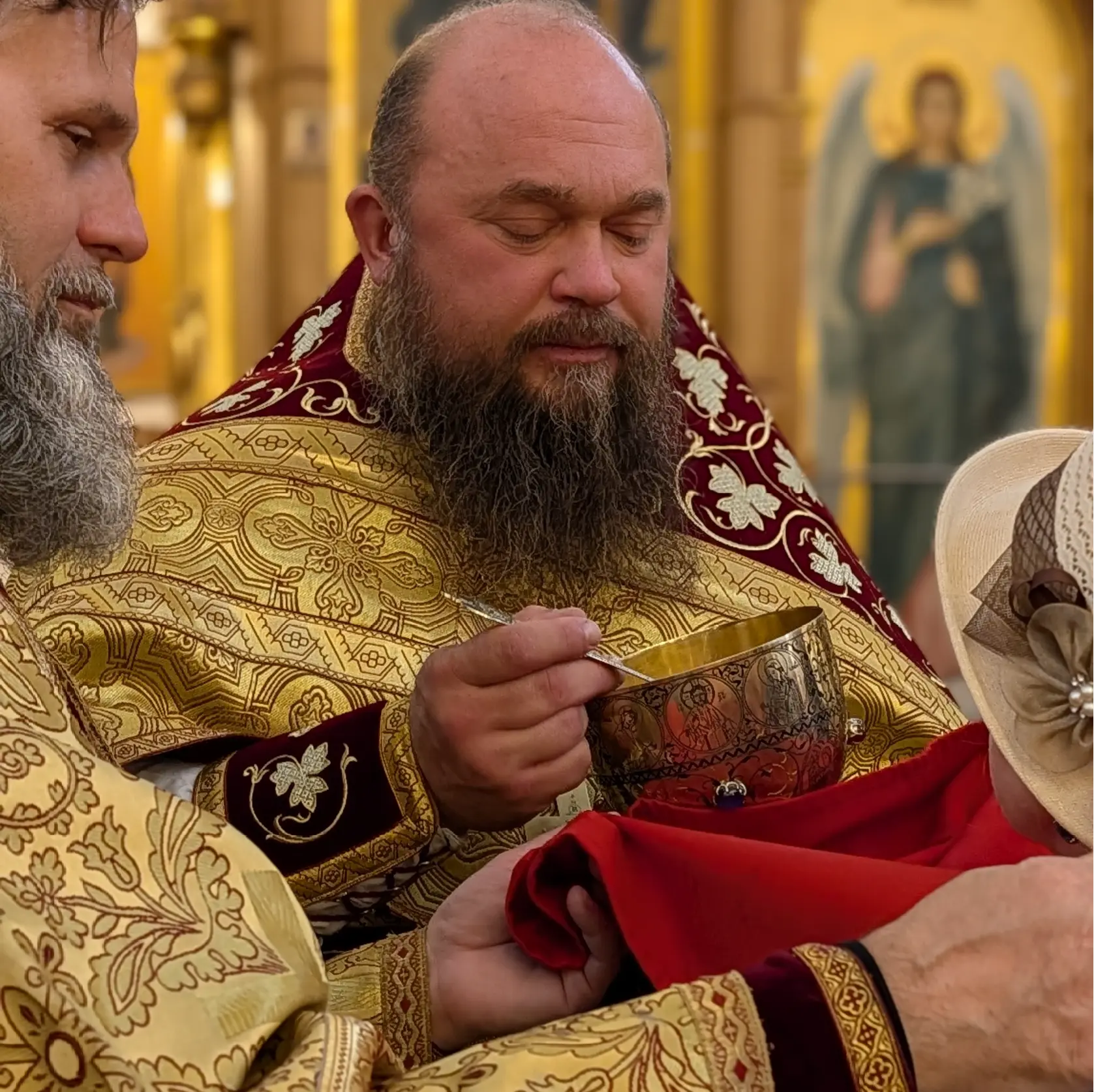 Как не надо причащаться. Вредные советы для православных