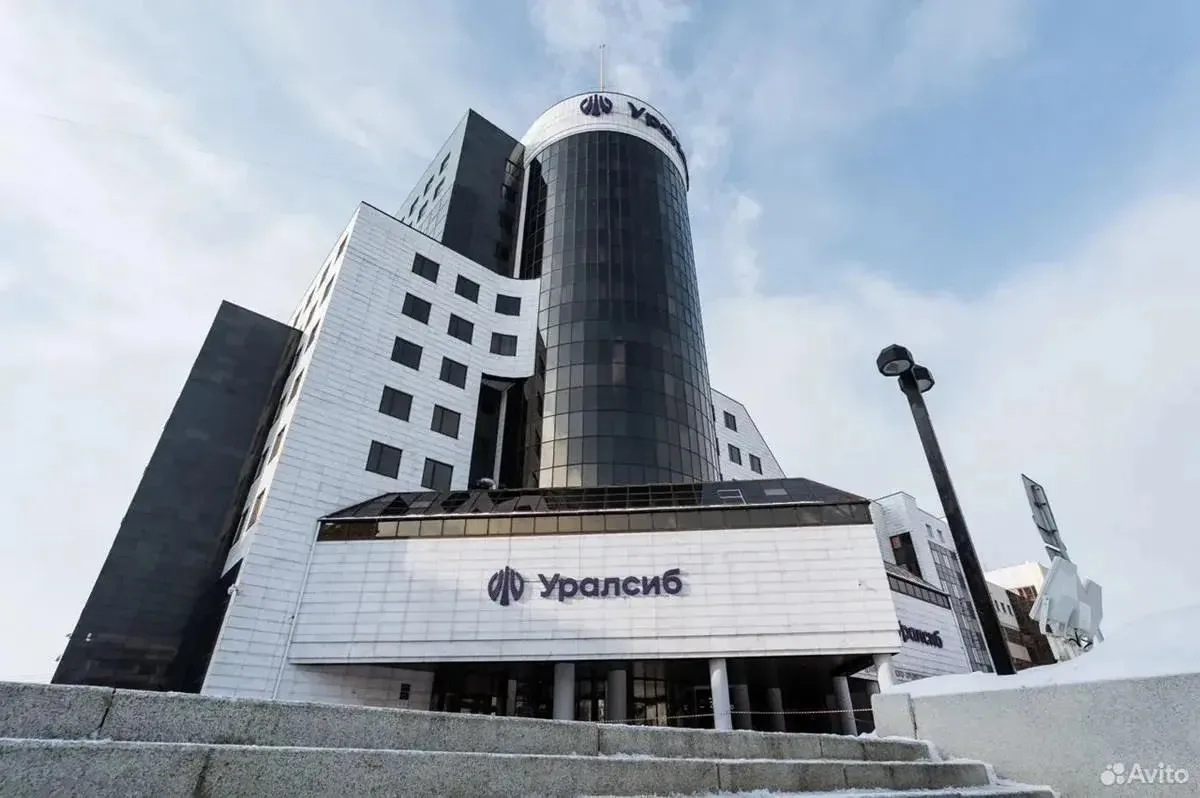 🏦 Офис «Уралсиба» в Уфе уходит с молотка за 1,3 млрд

В Уфе на продажу выставили высотку на Крупско