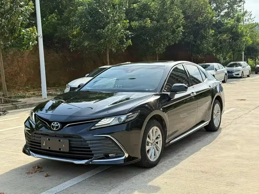 Toyota Camry Model 2.0G Deluxe Edition