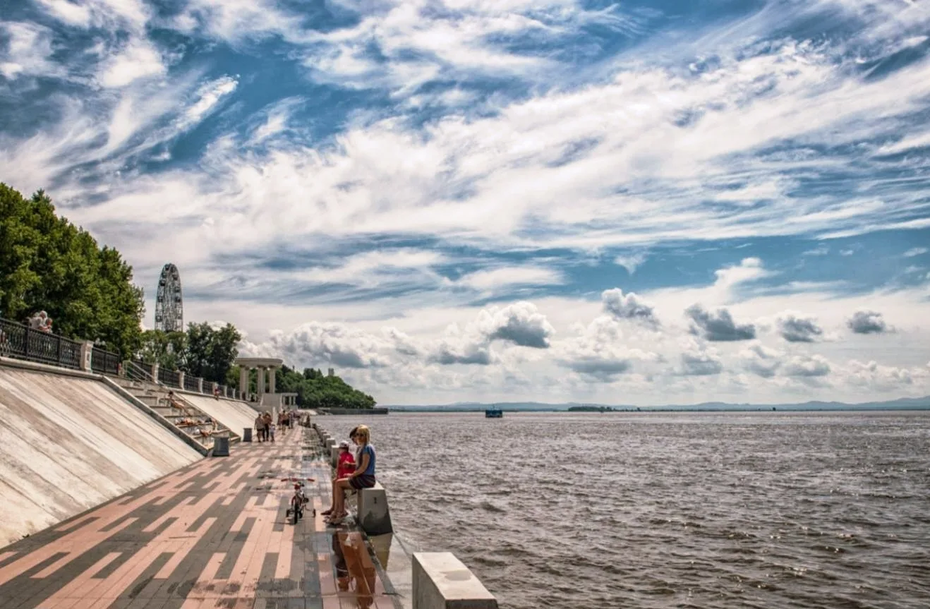 Уровень Амура у Хабаровска продолжает расти 🌊

За сутки река поднялась на 11 см — сейчас отметка со