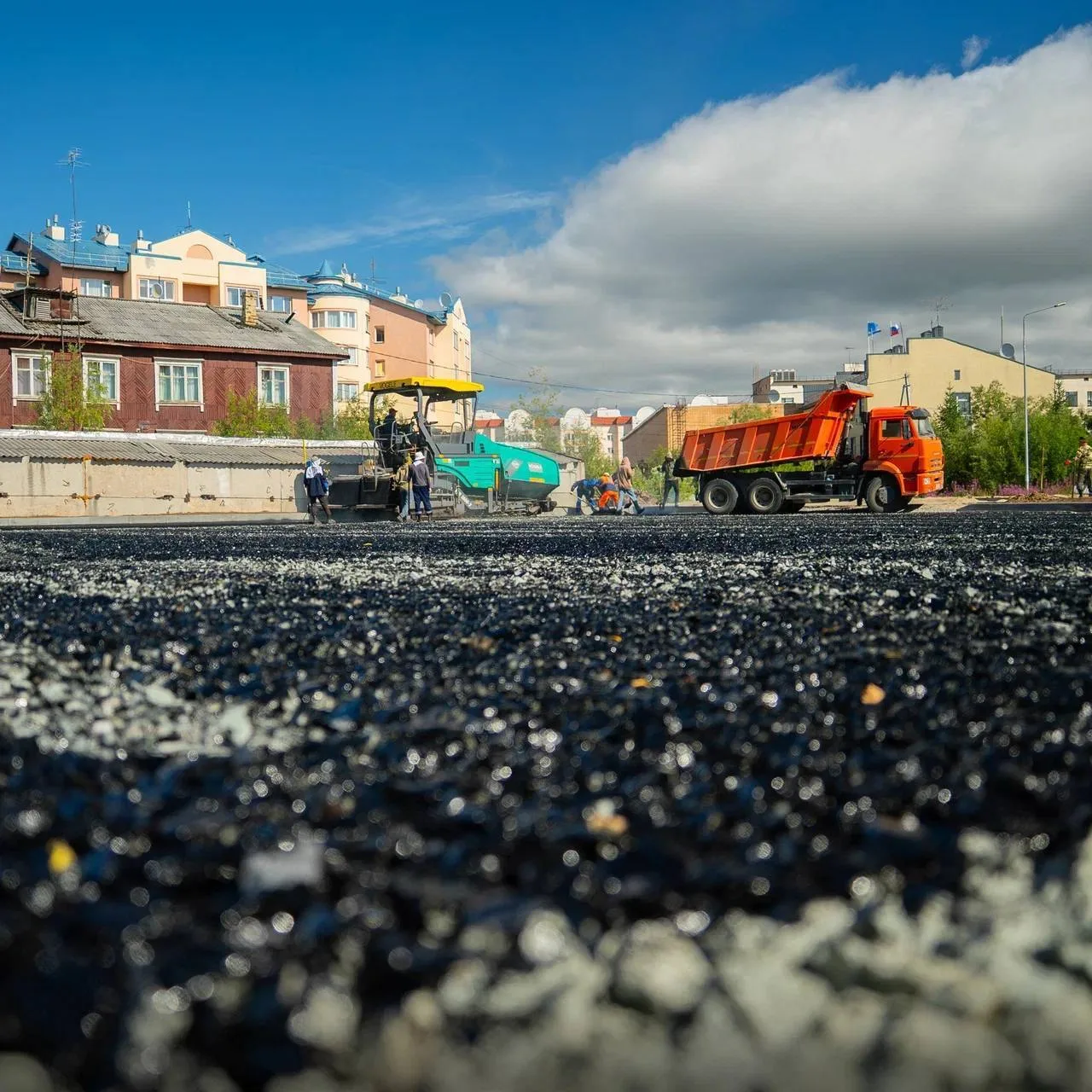 🚗 Новую парковку на 1000 м² строят в Салехарде

На месте снесённого здания кожвендиспансера по улиц