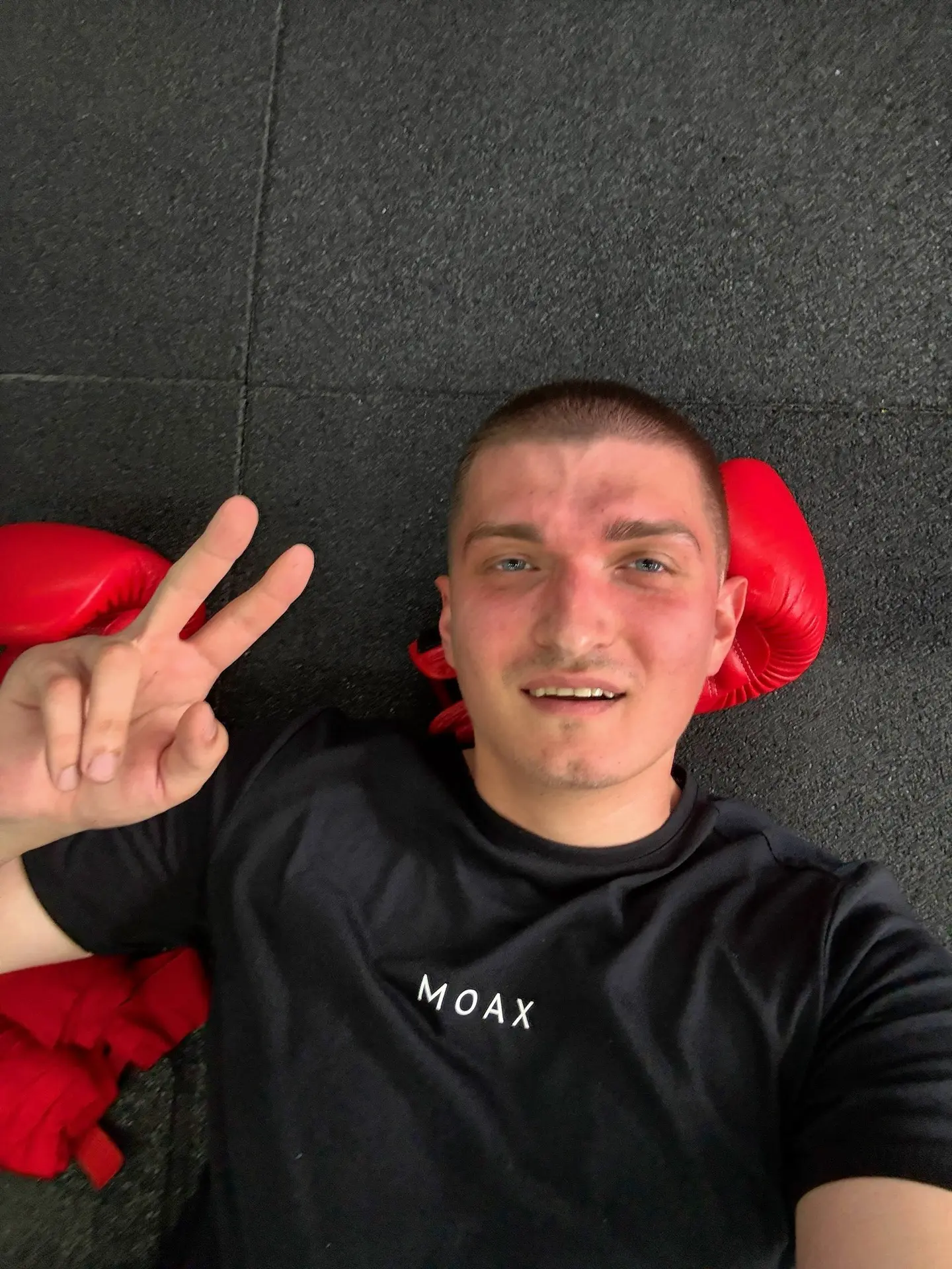 Все 🫠

Потом в душ и на работу!