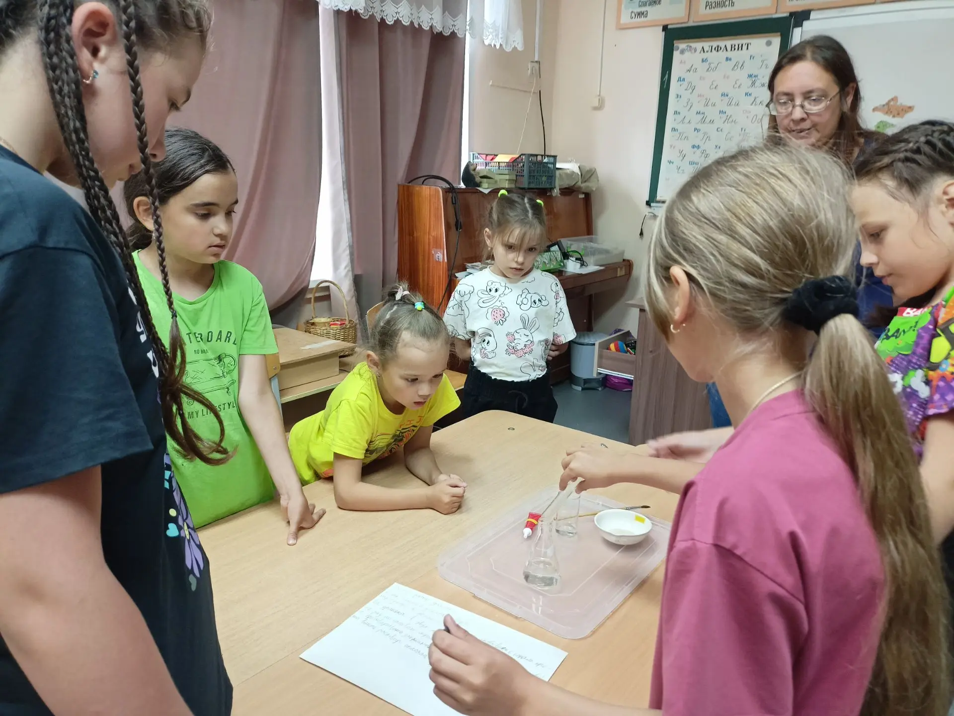День волшебства в сводном отряде- это веселые заклинания, волшебные превращения, сказочные фокусы и 